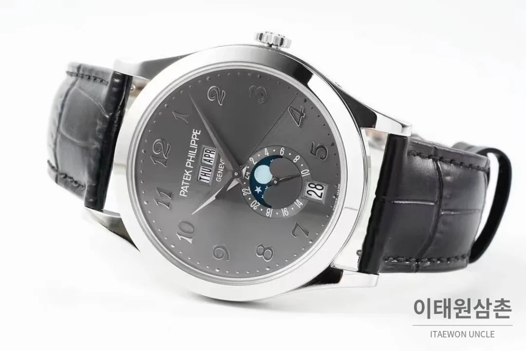 파텍필립 컴플리케이션 화이트골드 그레이다이얼 애뉴얼캘린더 오토매틱 38mm 블랙 가죽 스트랩 (2)