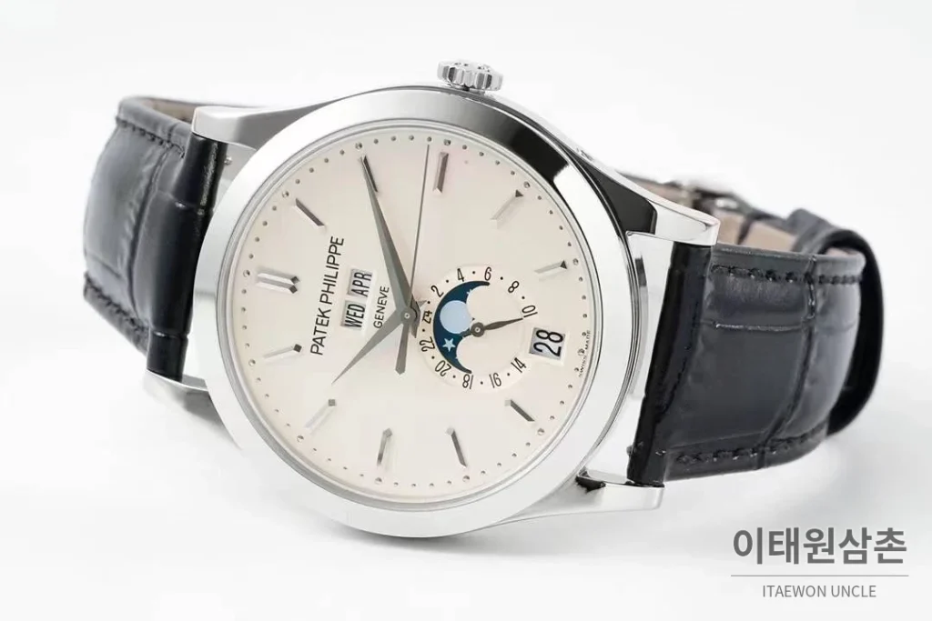 파텍필립 컴플리케이션 화이트골드 그레이다이얼 애뉴얼캘린더 오토매틱 38mm 블랙 가죽 스트랩