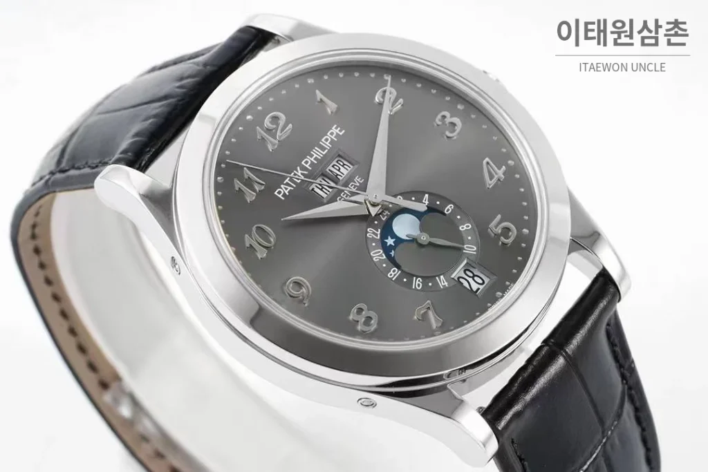 파텍필립 컴플리케이션 화이트골드 그레이다이얼 애뉴얼캘린더 오토매틱 38mm 블랙 가죽 스트랩 (2)