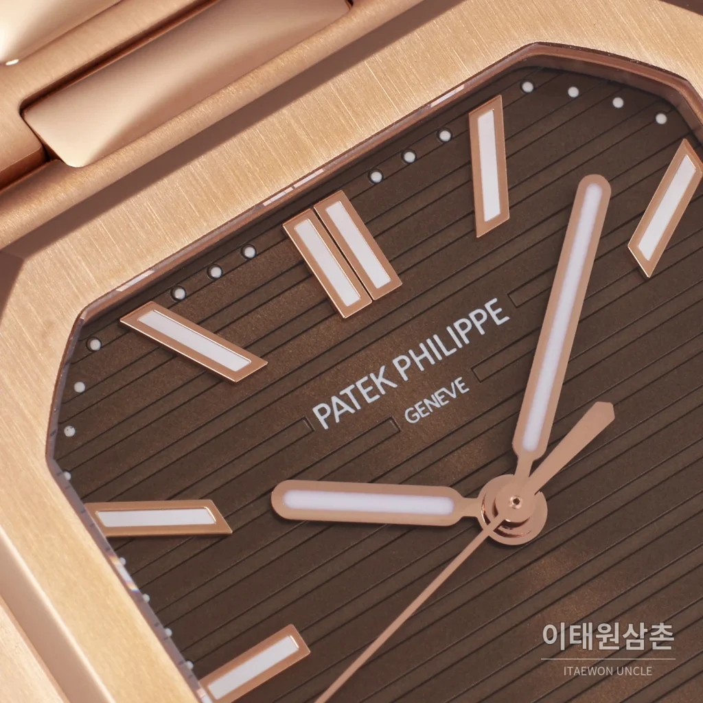 파텍필립 큐비터스 스틸 브라운다이얼 오토매틱 40mm
