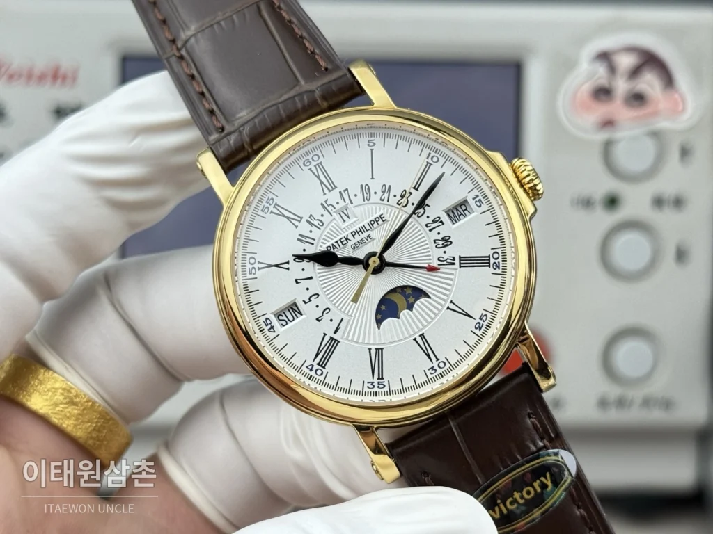 파텍필립 그랜드컴플리케이션 퍼페추얼캘린더 오토매틱 38mm 아이보리 화이트 다이얼 브라운 가죽 스트랩 골드 케이스