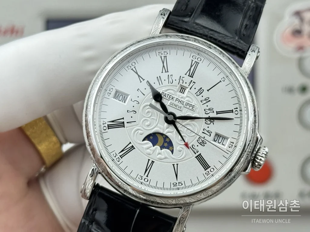 파텍필립 그랜드컴플리케이션 퍼페추얼캘린더 오토매틱 38mm 아이보리 화이트 다이얼 블랙 가죽 스트랩 실버 베젤