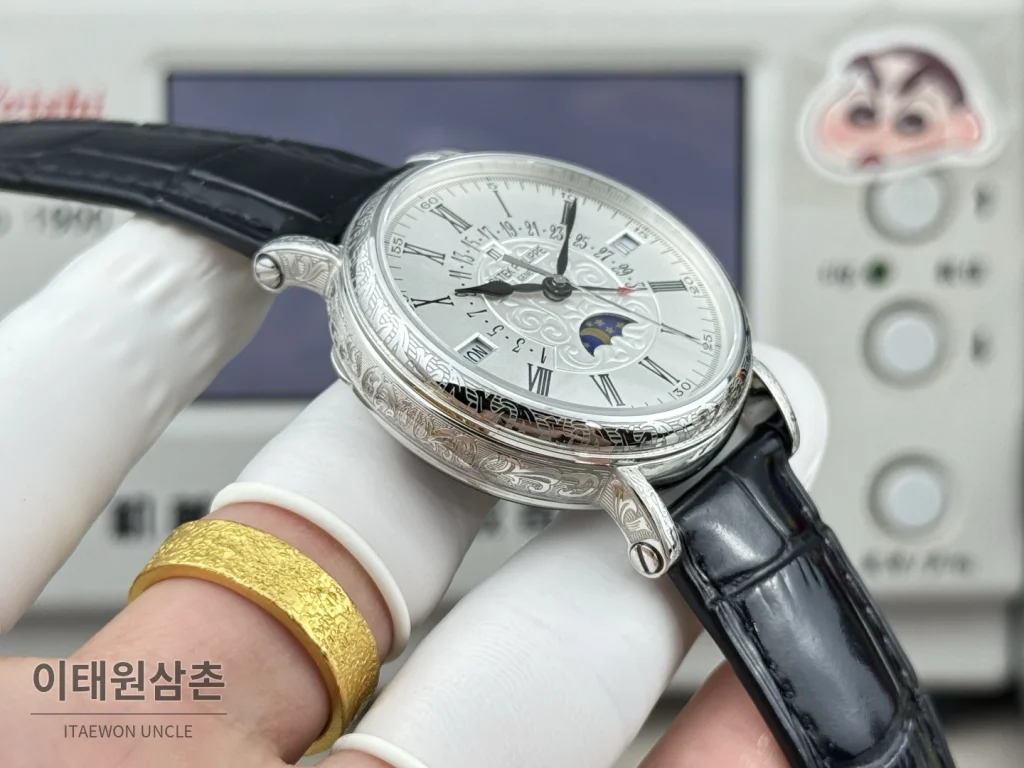 파텍필립 그랜드컴플리케이션 퍼페추얼캘린더 오토매틱 38mm 아이보리 화이트 다이얼 블랙 가죽 스트랩 실버 베젤