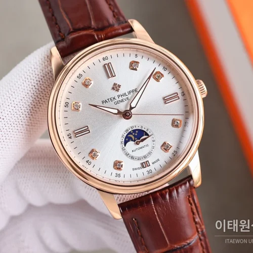 파텍필립 월페이즈 오토매틱 40mm 실버 다이얼 브라운 가죽 스트랩