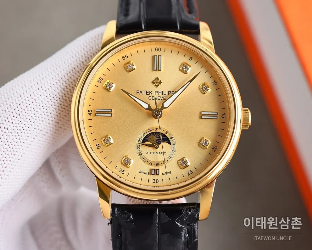 파텍필립 월페이즈 오토매틱 40mm 실버 다이얼 블랙 가죽 스트랩