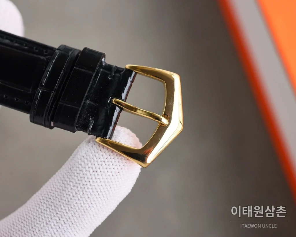 파텍필립 월페이즈 오토매틱 40mm 실버 다이얼 블랙 가죽 스트랩