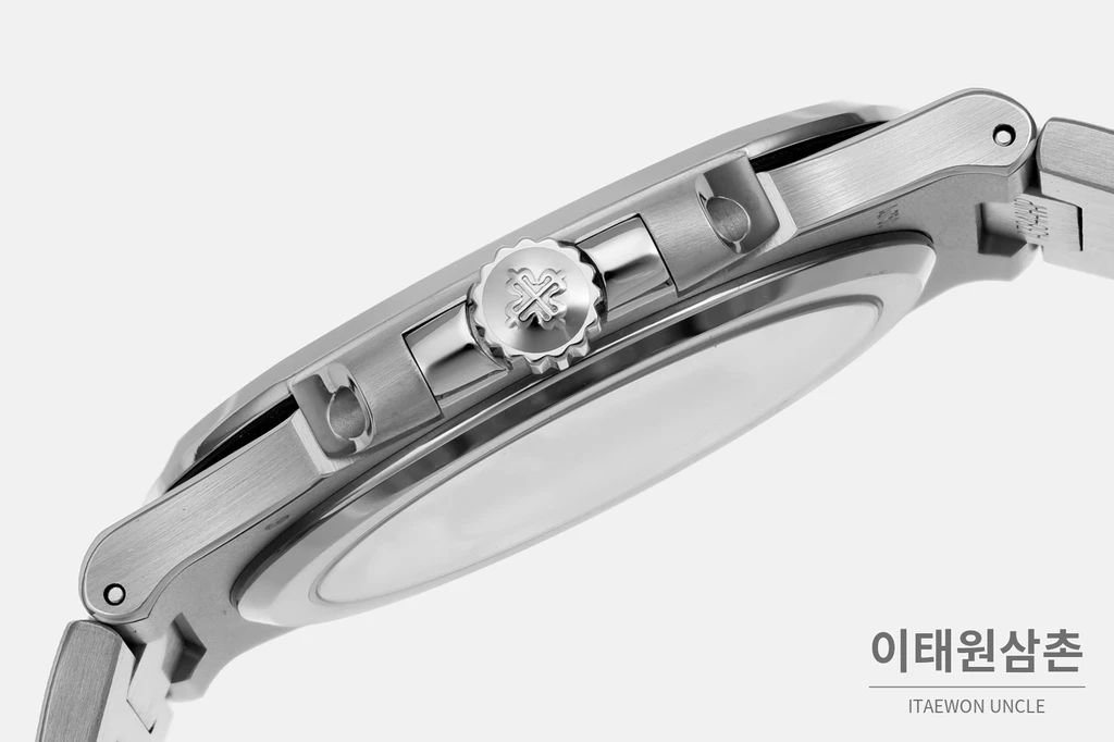 파텍필립 노틸러스 50주년 블루 다이얼 오토매틱 41mm 5810/1G-001
