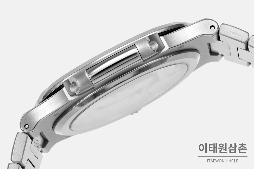 파텍필립 노틸러스 50주년 블루 다이얼 오토매틱 41mm 5810/1G-001