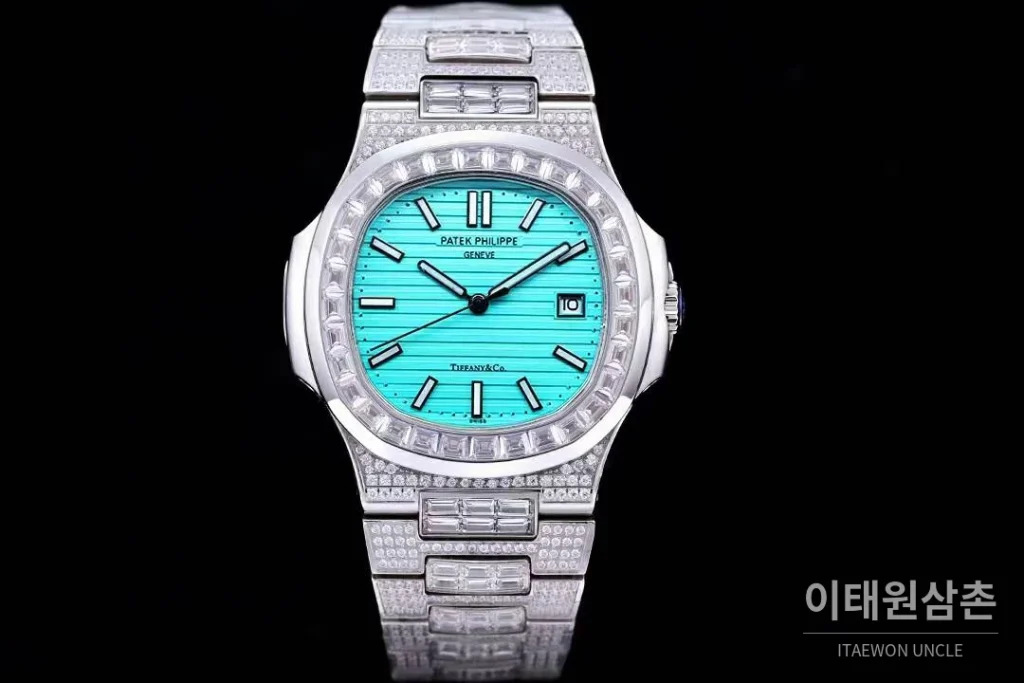 파텍필립 노틸러스 5711 풀다이아 파베 다이얼 오토매틱 40mm 실버 스틸 브레이슬릿