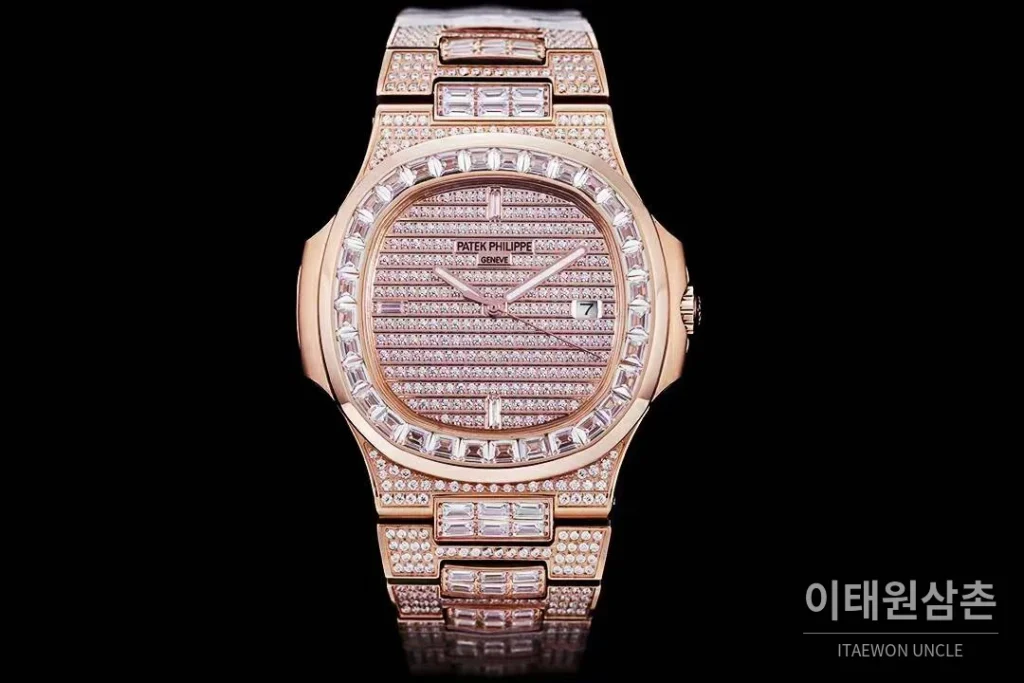 파텍필립 노틸러스 5711 풀다이아 파베 다이얼 오토매틱 40mm 실버 로즈골드 브레이슬릿 로즈골드 케이스