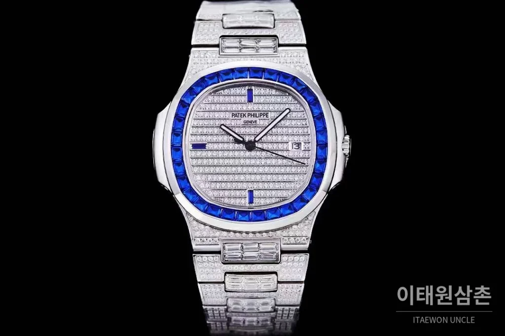 파텍필립 노틸러스 5711 풀다이아 파베 다이얼 오토매틱 40mm 실버 스틸 브레이슬릿 블루 베젤