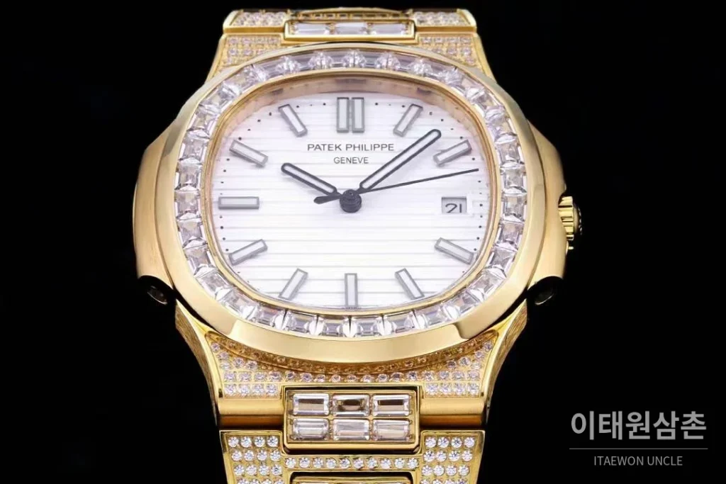 파텍필립 노틸러스 5711 풀다이아 파베 다이얼 오토매틱 40mm 실버 골드 브레이슬릿 골드 케이스