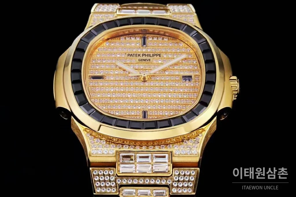 파텍필립 노틸러스 5711 풀다이아 파베 다이얼 오토매틱 40mm 실버 골드 브레이슬릿 블랙 베젤