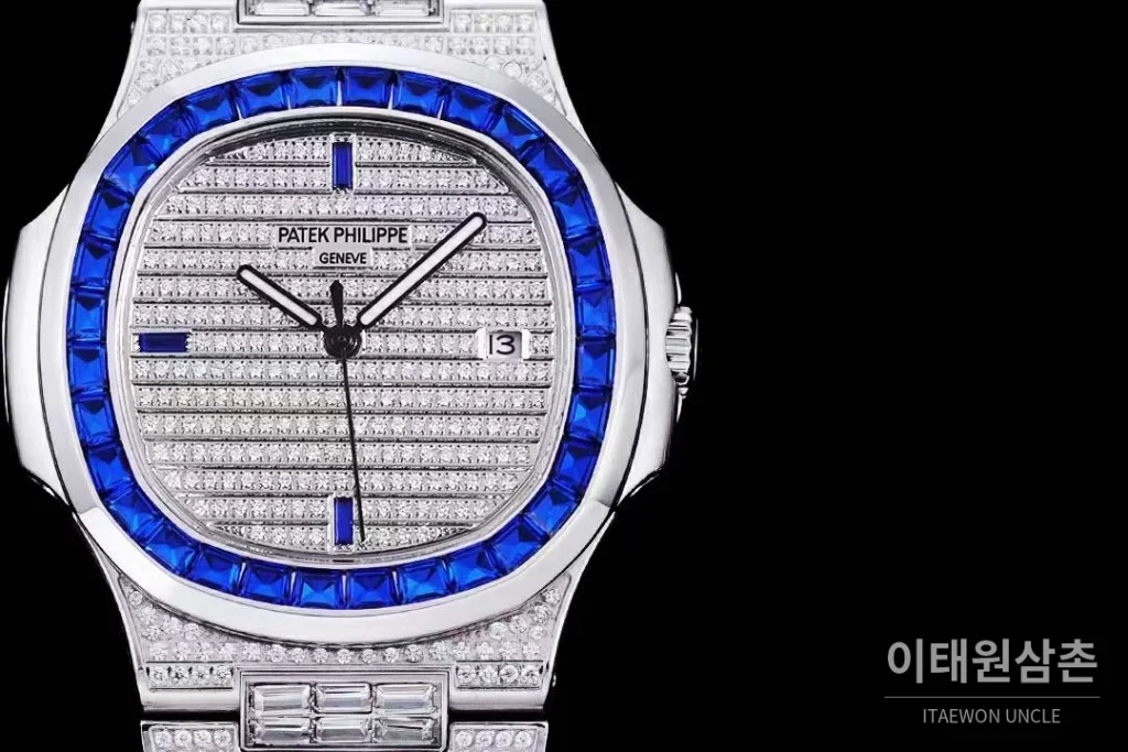 파텍필립 노틸러스 5711 풀다이아 파베 다이얼 오토매틱 40mm 실버 스틸 브레이슬릿 블루 베젤