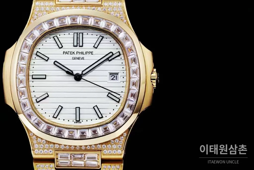 파텍필립 노틸러스 5711 풀다이아 파베 다이얼 오토매틱 40mm 실버 골드 브레이슬릿 골드 케이스