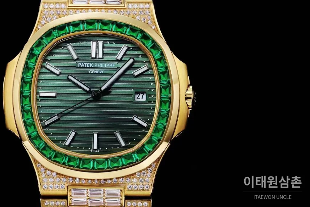 파텍필립 노틸러스 5711 풀다이아 파베 다이얼 오토매틱 40mm 실버 골드 브레이슬릿 그린 베젤