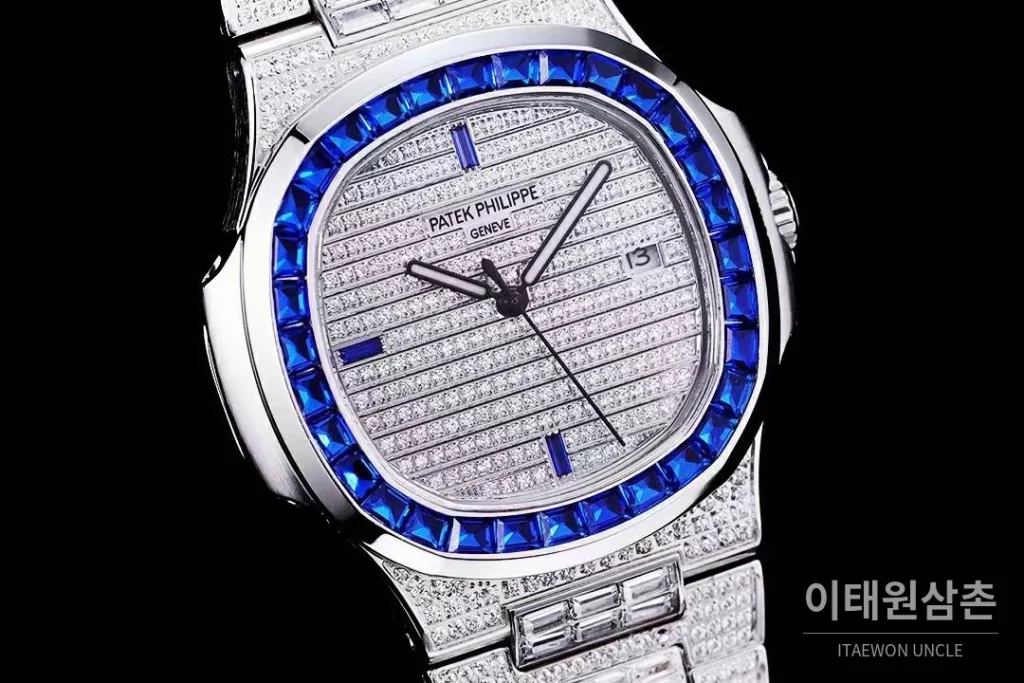 파텍필립 노틸러스 5711 풀다이아 파베 다이얼 오토매틱 40mm 실버 스틸 브레이슬릿 블루 베젤