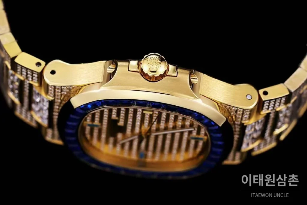 파텍필립 노틸러스 5711 풀다이아 파베 다이얼 오토매틱 40mm 실버 골드 브레이슬릿 블루 베젤