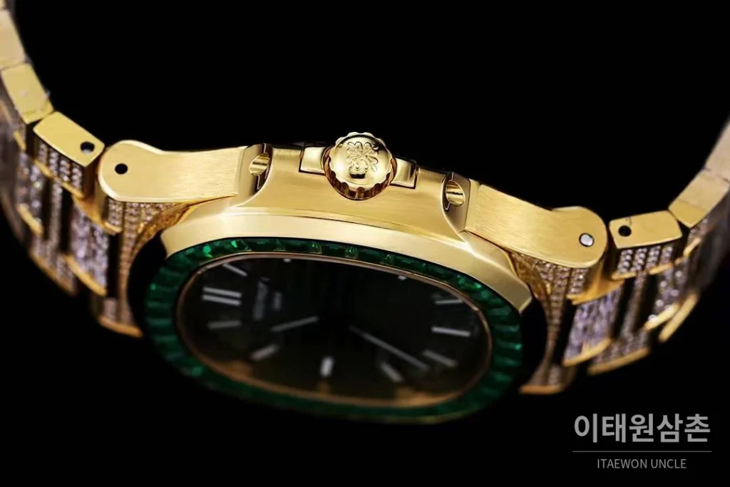 파텍필립 노틸러스 5711 풀다이아 파베 다이얼 오토매틱 40mm 실버 골드 브레이슬릿 그린 베젤