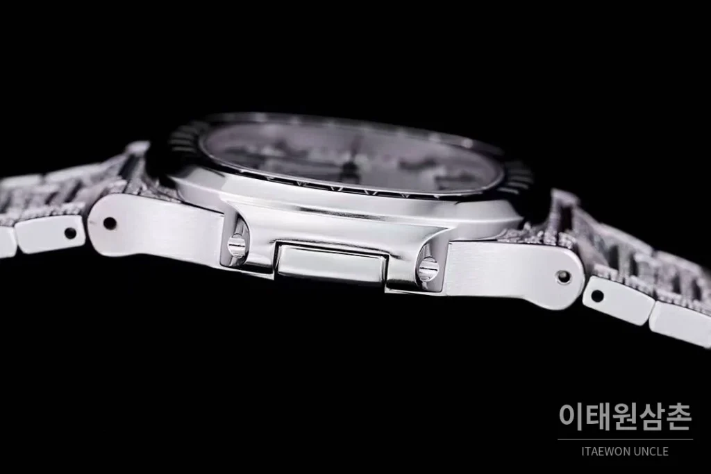 파텍필립 노틸러스 5711 풀다이아 파베 다이얼 오토매틱 40mm 실버 스틸 브레이슬릿 블랙 베젤