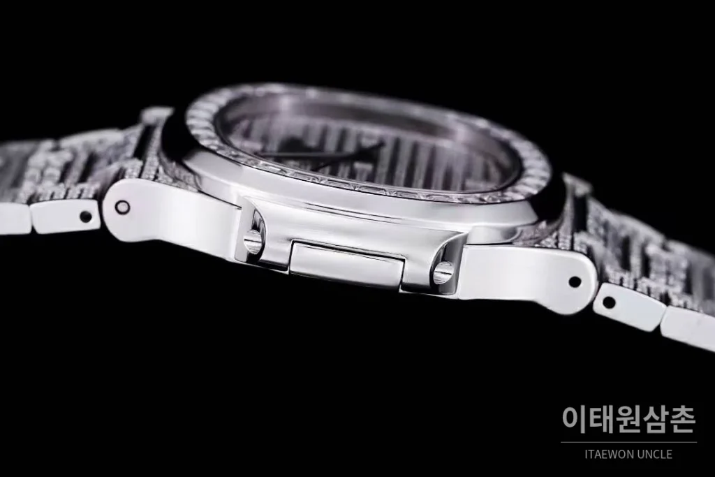 파텍필립 노틸러스 5711 풀다이아 파베 다이얼 오토매틱 40mm 실버 스틸 브레이슬릿 (2)