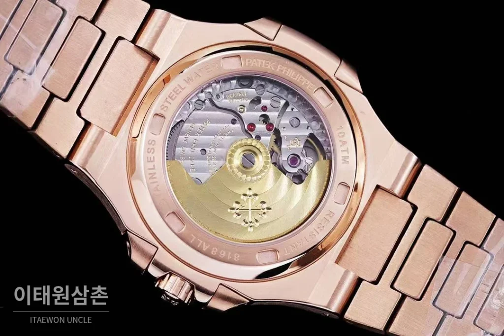 파텍필립 노틸러스 5711 풀다이아 파베 다이얼 오토매틱 40mm 실버 로즈골드 브레이슬릿 로즈골드 케이스