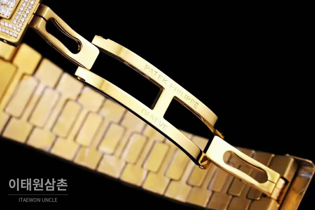 파텍필립 노틸러스 5711 풀다이아 파베 다이얼 오토매틱 40mm 실버 골드 브레이슬릿 블랙 베젤