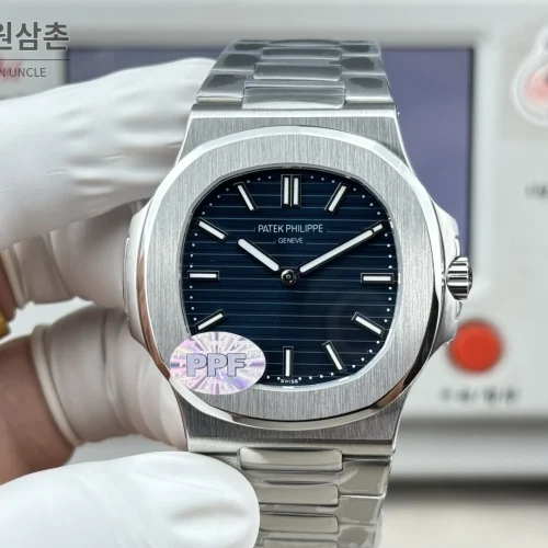 파텍필립 노틸러스 오토매틱 네이비 다이얼 스틸 브레이슬릿 (3)