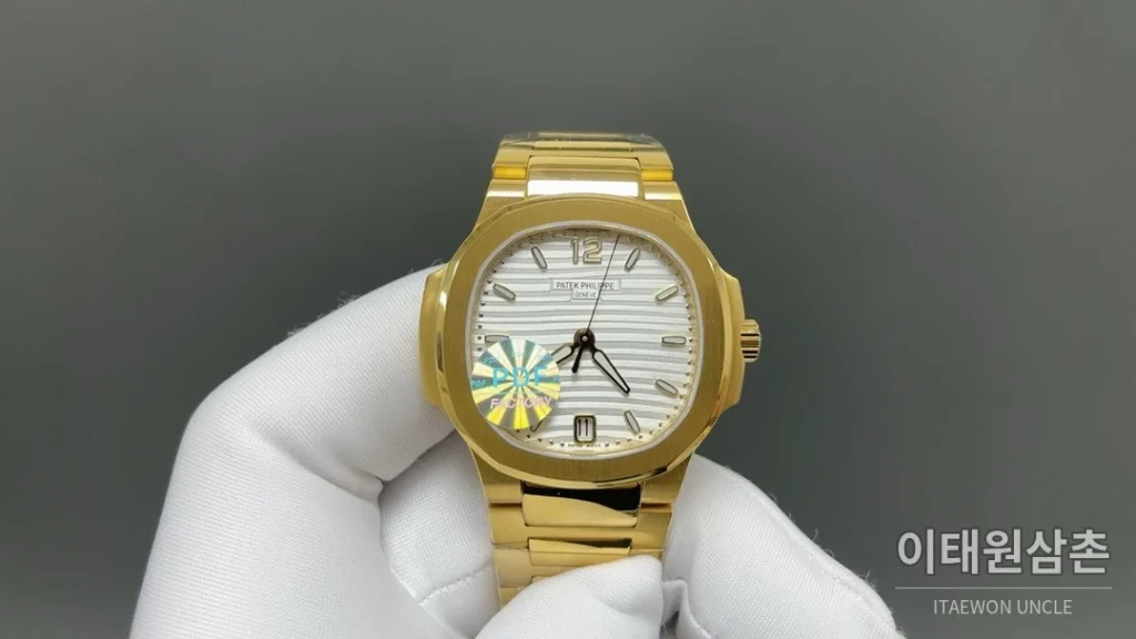 파텍필립 노틸러스 오토매틱 35.2mm 화이트 다이얼 골드 브레이슬릿