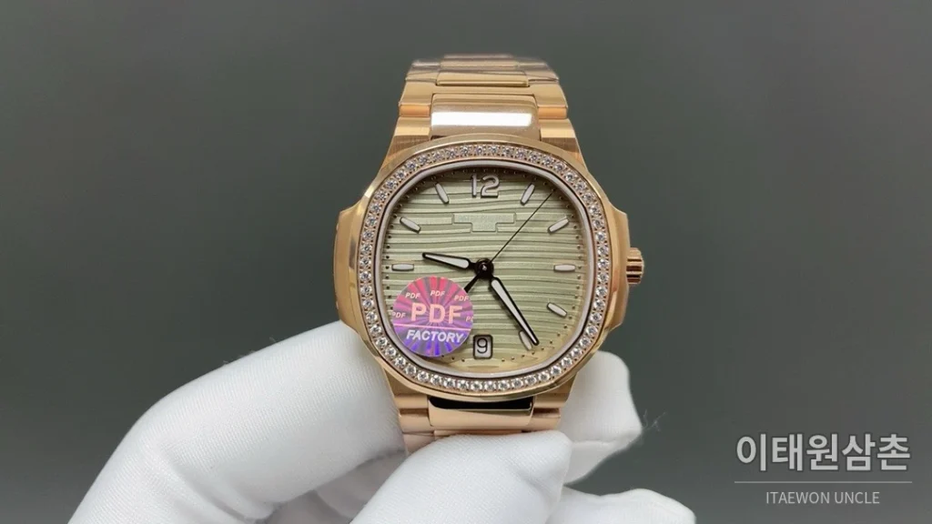 파텍필립 노틸러스 오토매틱 35.2mm 민트 다이얼 로즈골드 브레이슬릿