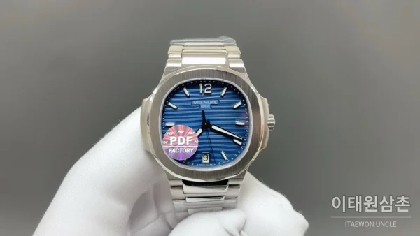 파텍필립 노틸러스 오토매틱 35.2mm 블루 다이얼 스틸 브레이슬릿