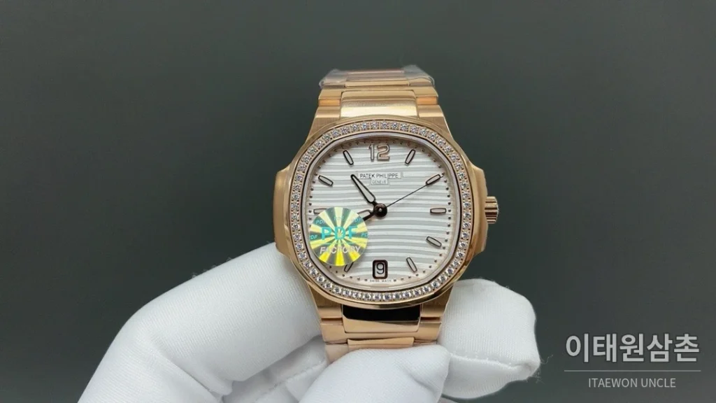 파텍필립 노틸러스 오토매틱 35.2mm 민트 다이얼 로즈골드 브레이슬릿