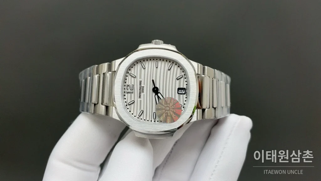파텍필립 노틸러스 오토매틱 35.2mm 블루 다이얼 스틸 브레이슬릿