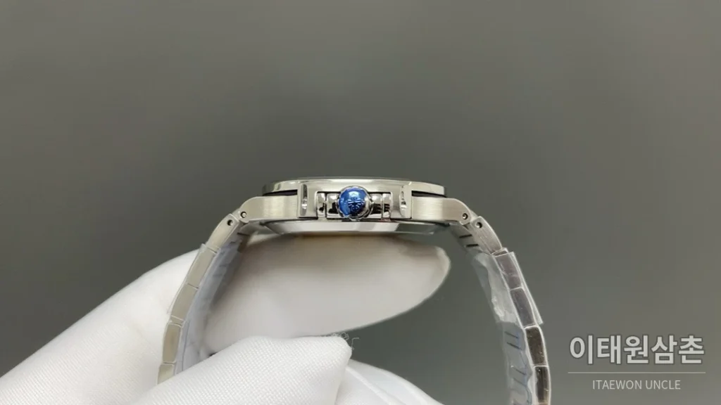 파텍필립 노틸러스 오토매틱 35.2mm 그레이 다이얼 스틸 브레이슬릿