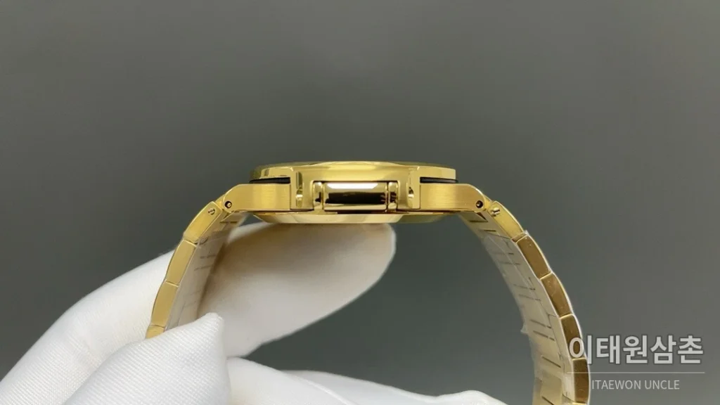 파텍필립 노틸러스 오토매틱 35.2mm 샴페인 다이얼 골드 브레이슬릿