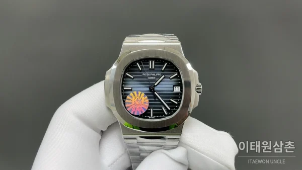 파텍필립 노틸러스 오토매틱 40mm 블랙 다이얼 스틸 브레이슬릿