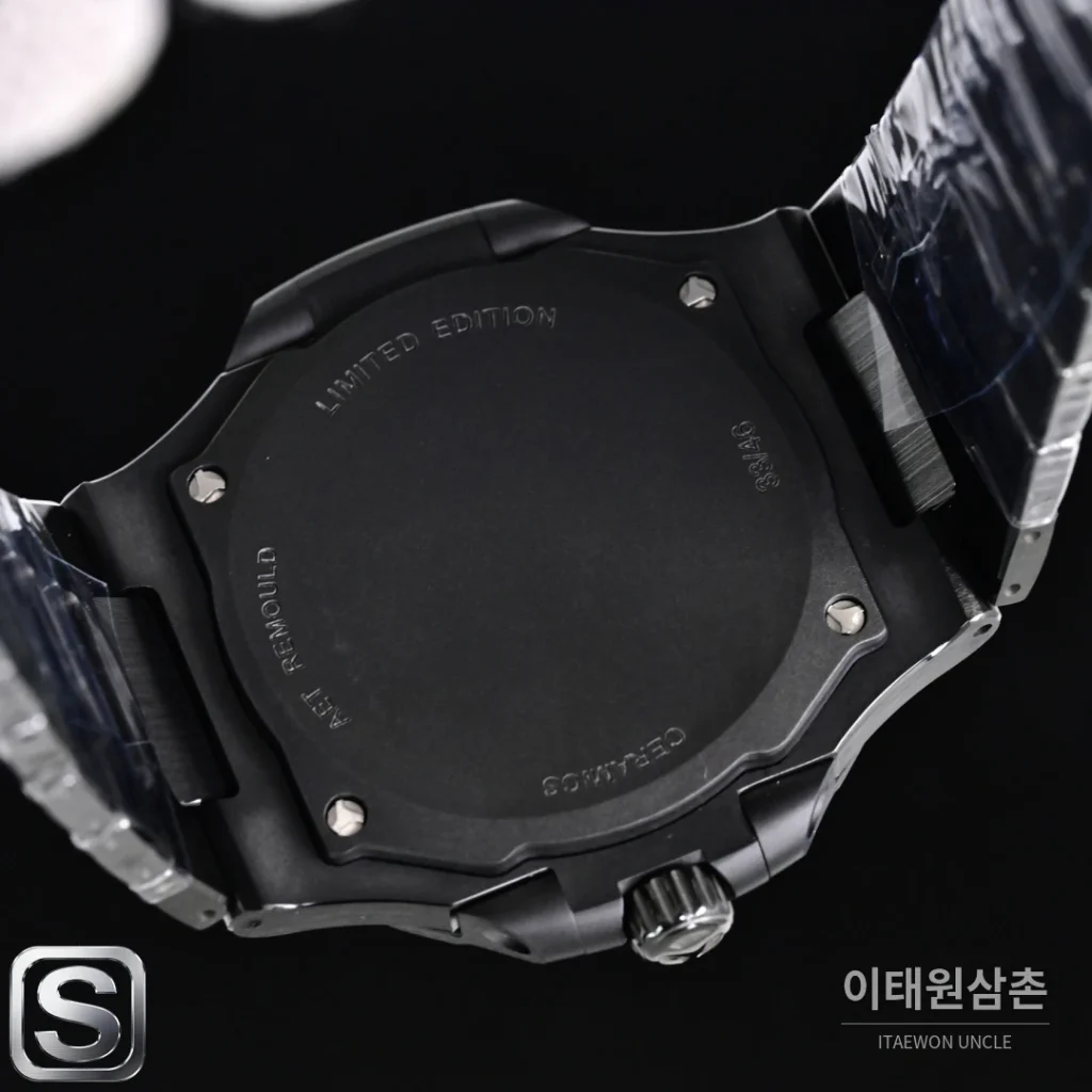 파텍필립 노틸러스 오토매틱 40mm 멀티컬러 다이얼 세라믹 브레이슬릿 블랙 베젤