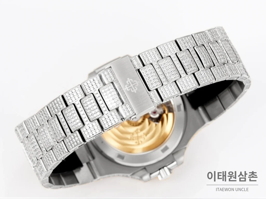 파텍필립 노틸러스 오토매틱 아이스블루 다이얼 스틸 브레이슬릿