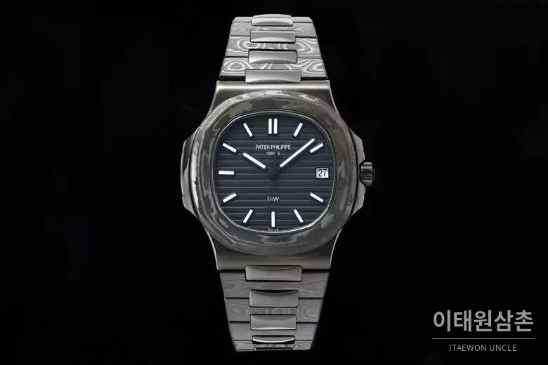파텍필립 노틸러스 카본파이버 블랙다이얼 오토매틱 40mm 스틸 브레이슬릿 (2)
