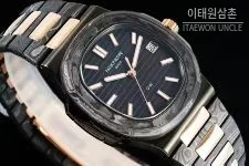 파텍필립 노틸러스 카본파이버 블랙다이얼 오토매틱 40mm 투톤 브레이슬릿