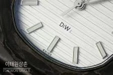 파텍필립 노틸러스 카본파이버 블랙다이얼 오토매틱 40mm 스틸 브레이슬릿