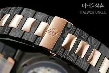 파텍필립 노틸러스 카본파이버 블랙다이얼 오토매틱 40mm 투톤 브레이슬릿
