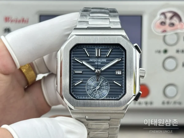 파텍필립 노틸러스 크로노그래프 오토매틱 44mm 네이비 다이얼 스틸 브레이슬릿 (2)