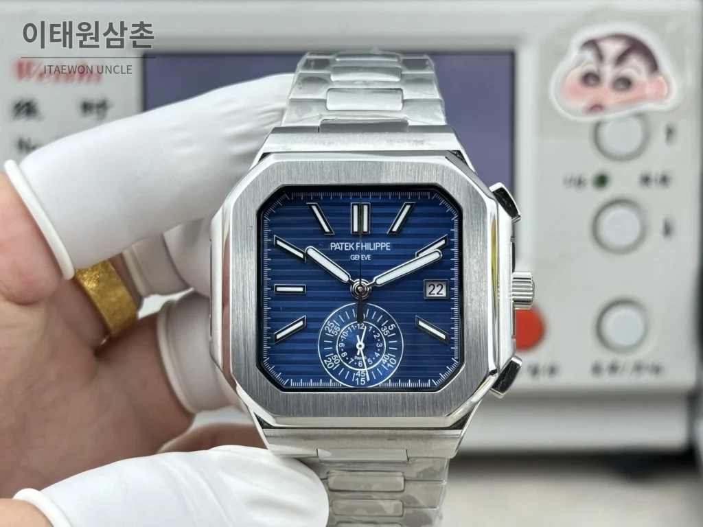 파텍필립 노틸러스 크로노그래프 오토매틱 44mm 블루 다이얼 스틸 브레이슬릿