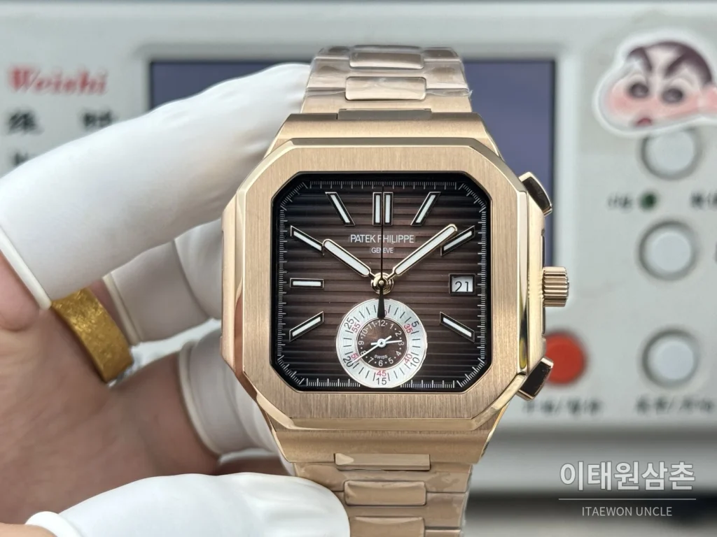 파텍필립 노틸러스 크로노그래프 오토매틱 44mm 브라운 다이얼 로즈골드 브레이슬릿