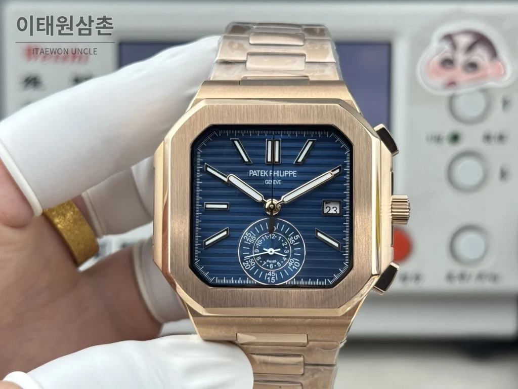 파텍필립 노틸러스 크로노그래프 오토매틱 44mm 네이비 다이얼 로즈골드 브레이슬릿