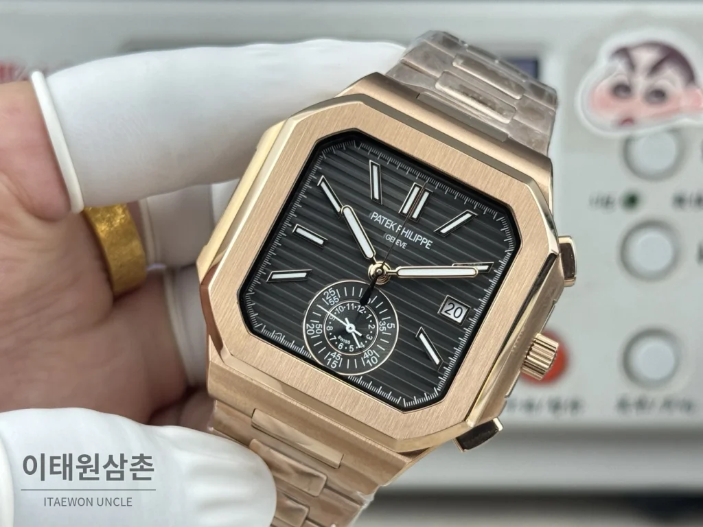 파텍필립 노틸러스 크로노그래프 오토매틱 44mm 블랙 다이얼 로즈골드 브레이슬릿