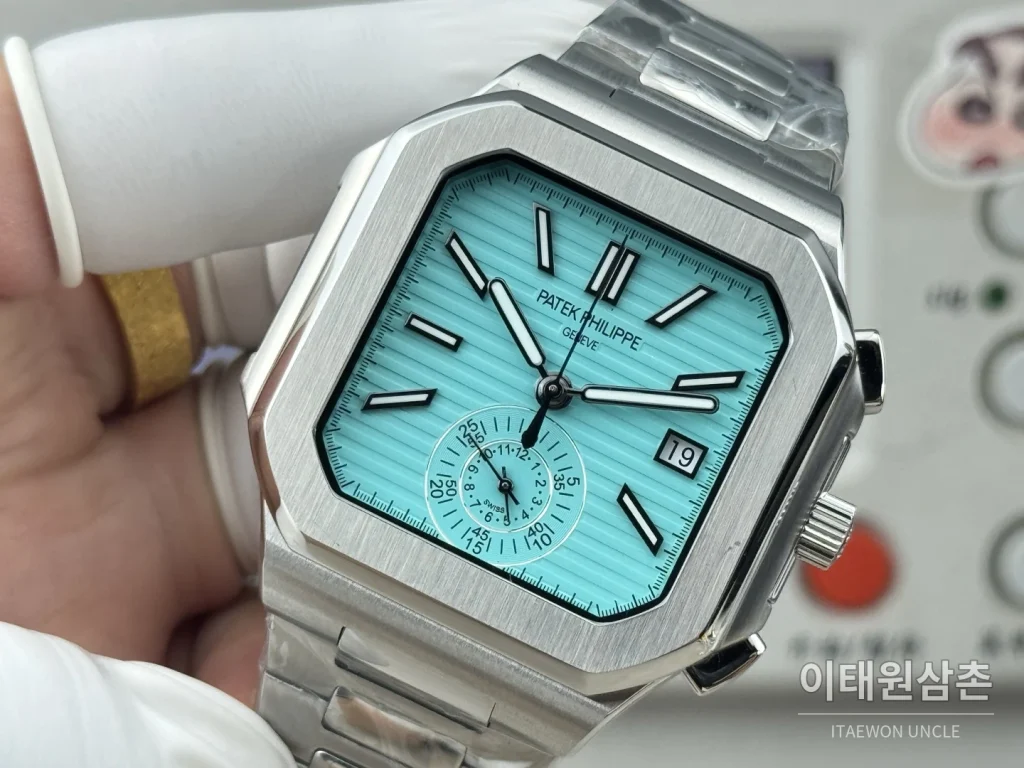 파텍필립 노틸러스 크로노그래프 오토매틱 44mm 아이스블루 다이얼 스틸 브레이슬릿