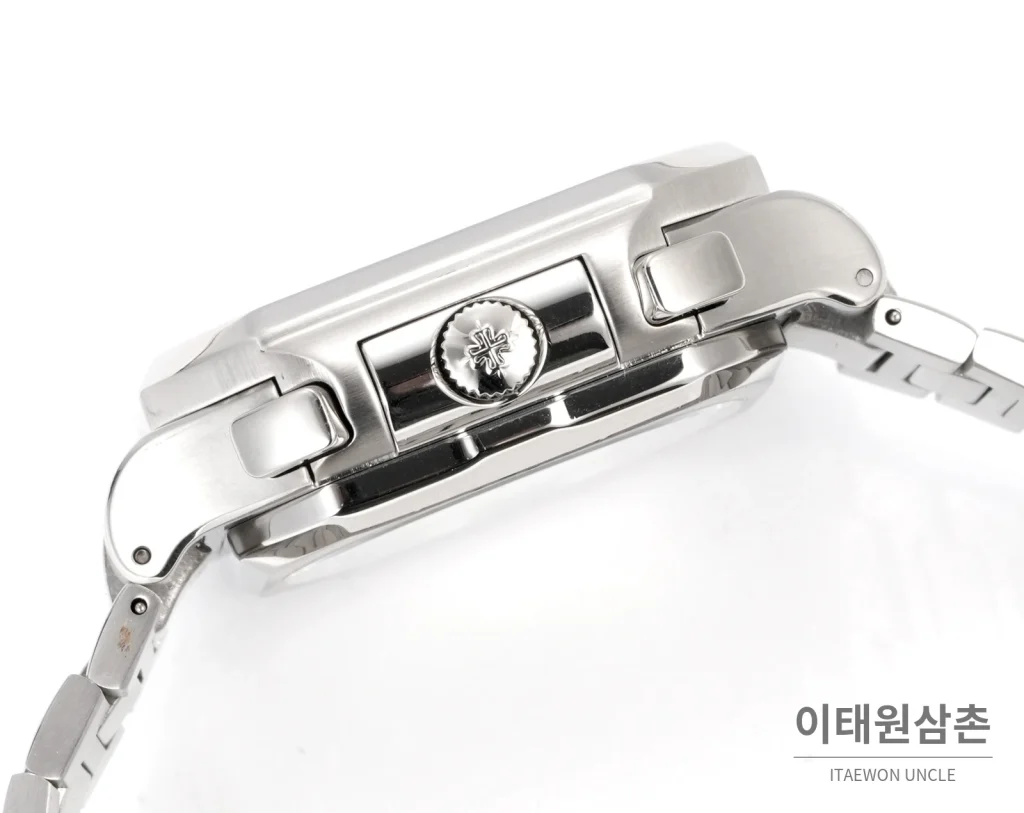 파텍필립 노틸러스 크로노그래프 오토매틱 44mm 블루 스틸 브레이슬릿 (2)