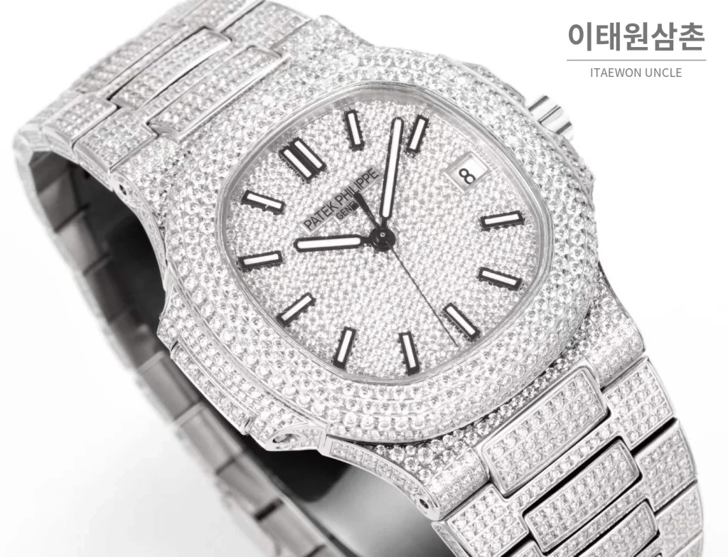 파텍필립 노틸러스 다이아몬드 세팅 다이아인덱스 오토매틱 5711 화이트 다이얼 스틸 브레이슬릿